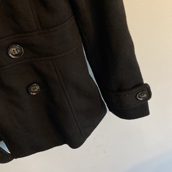 ⭐️ 2/$10 - coat - Picture 2 of 4